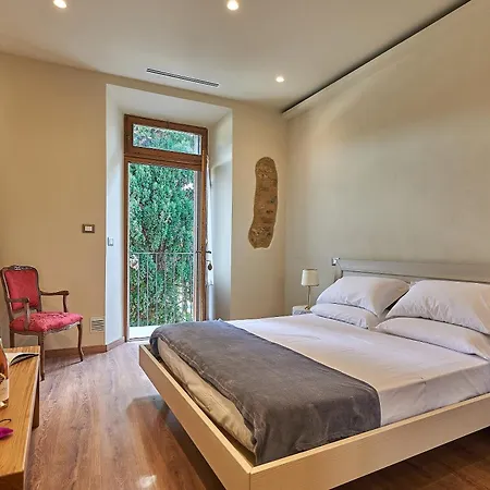 Croce Di Mezzo Farm stay