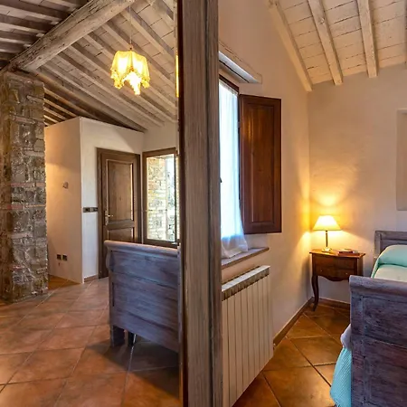 Croce Di Mezzo *